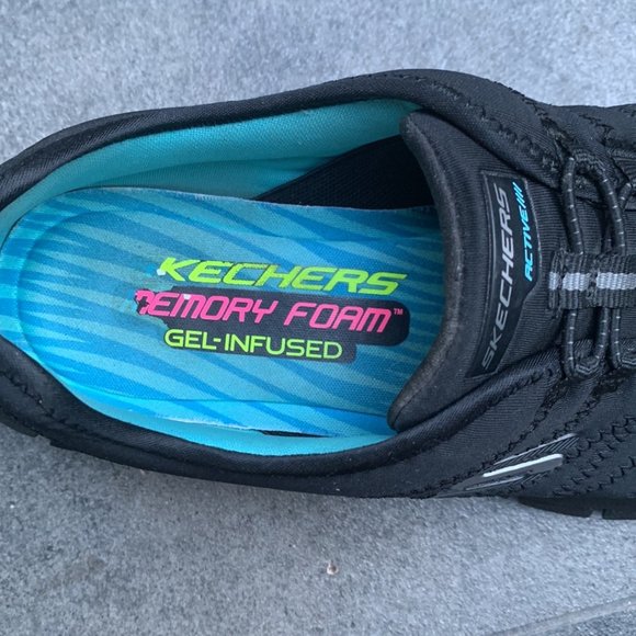 Black Skechers, very light! - Picture 2 of 8